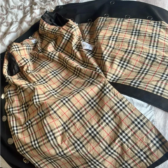 BURBERRY Ring Pierced Mid-length Kensington-fit Gabardine Trench
🫦HARD-2-FIND👄 - Picture 12 of 16